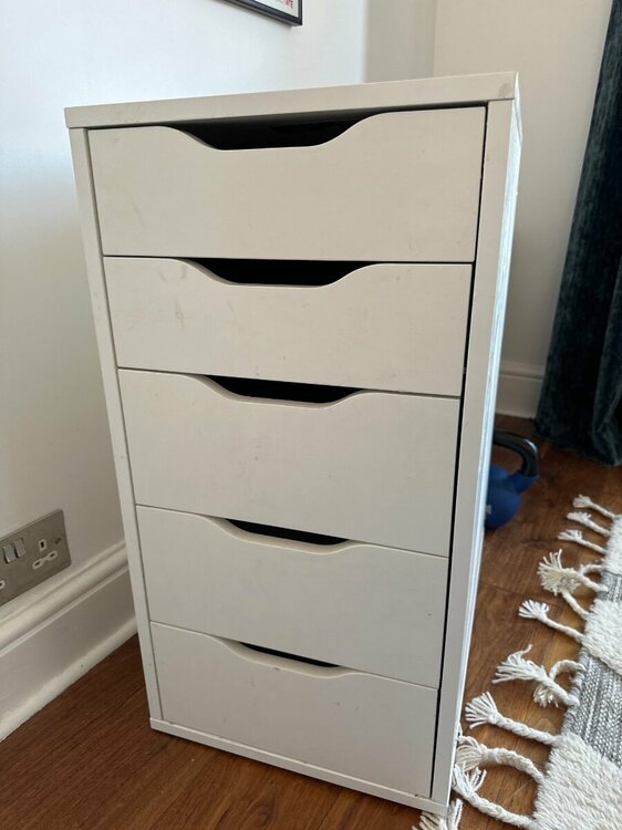 FREE IKEA White Chest Of Drawers For Sale Items Offered East   Image.thumb .4fe51a9e2dffcdaafc0371037a9ca555 